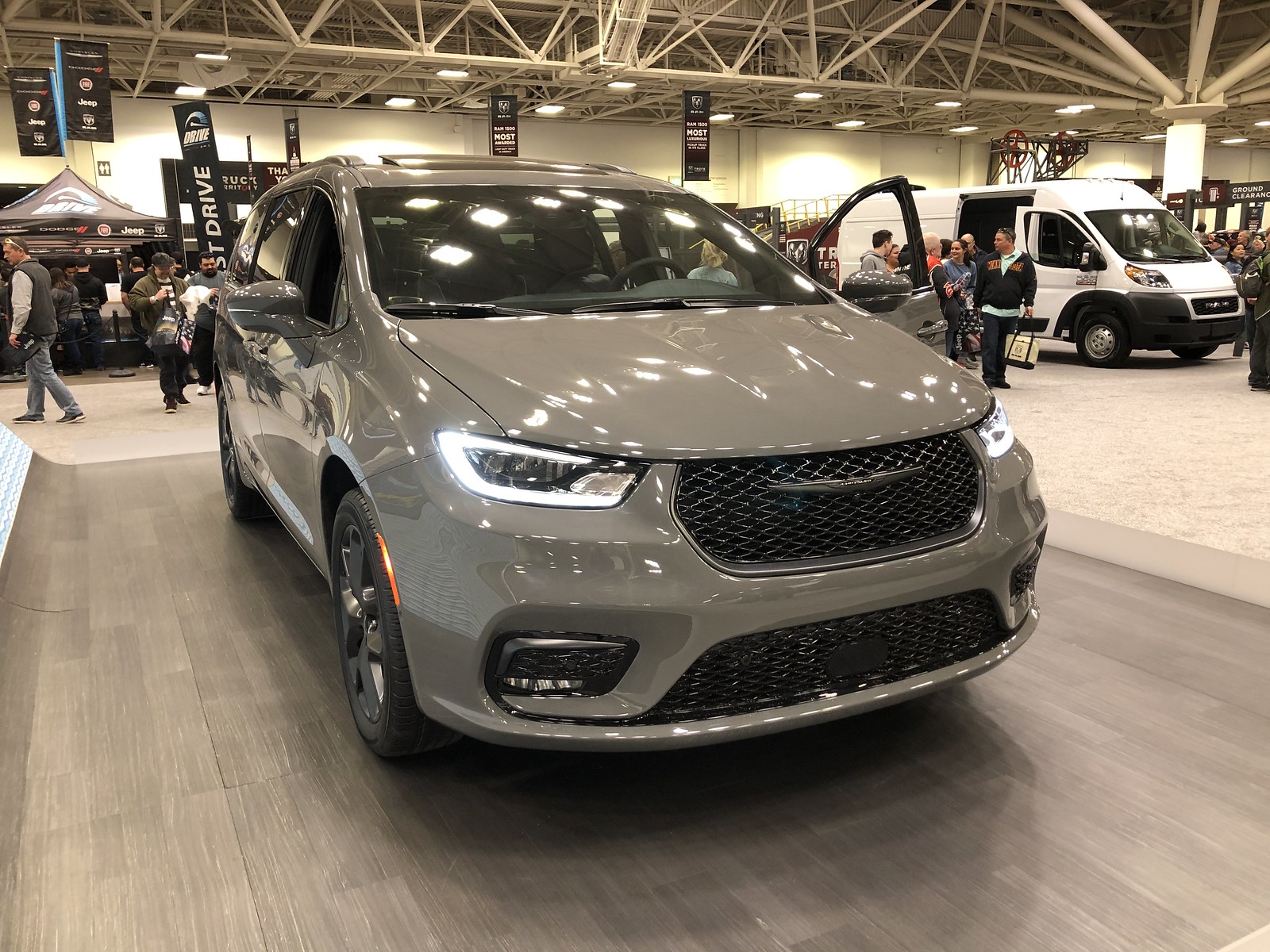 2021 Chrysler Pacifica Gray Twin Cities Auto Show