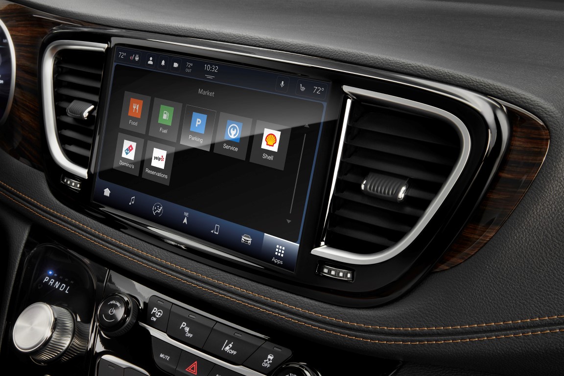 All-new Uconnect 5 Uconnect Market screen