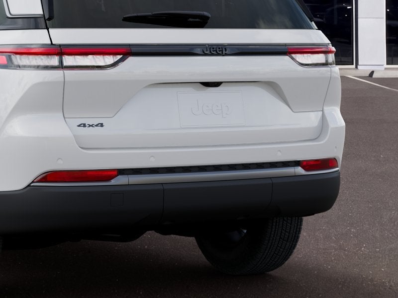 2027 Jeep Grand Cherokee Altitude