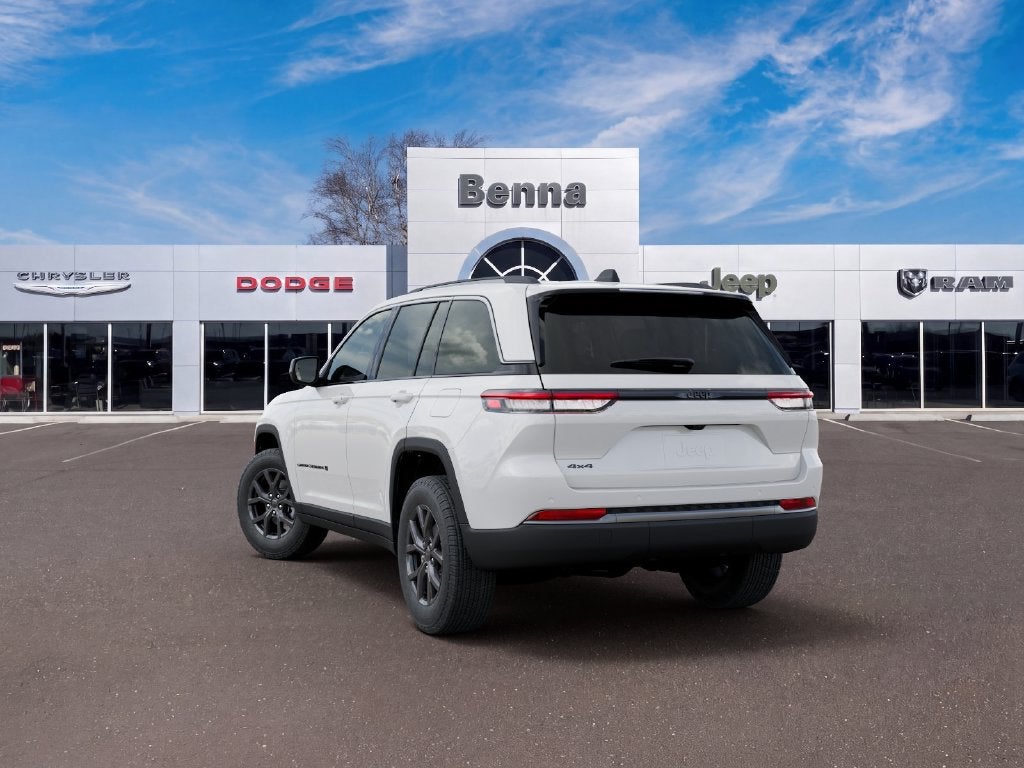 2027 Jeep Grand Cherokee Altitude