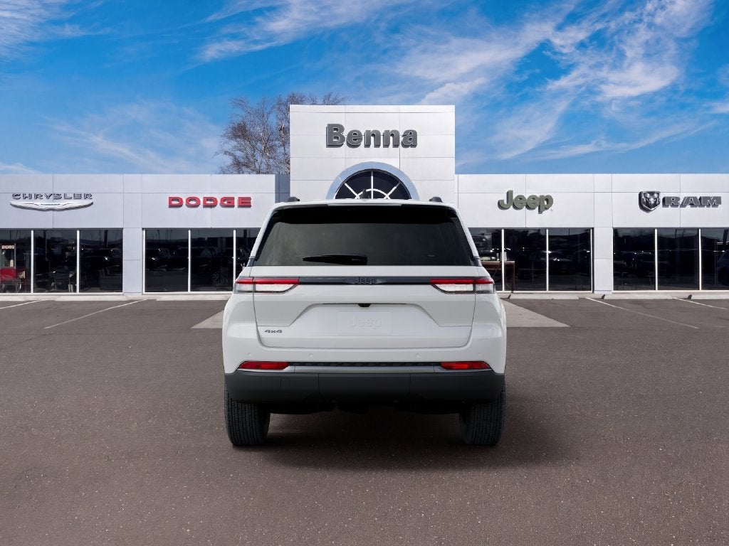 2027 Jeep Grand Cherokee Altitude