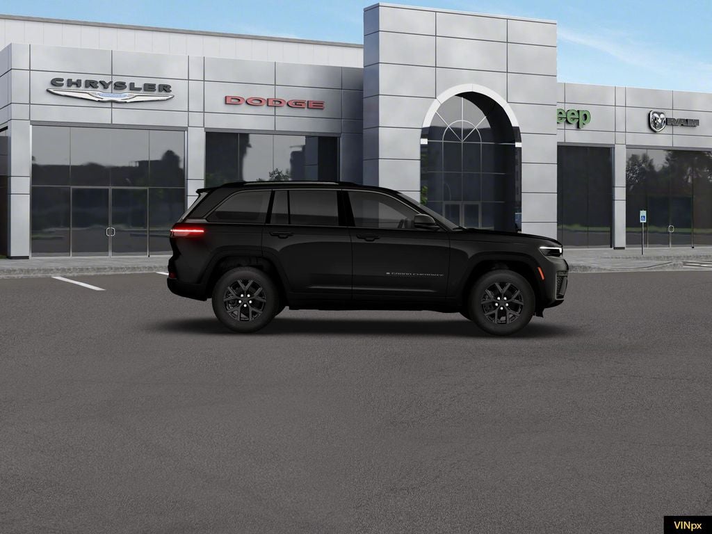 2026 Jeep Grand Cherokee Laredo