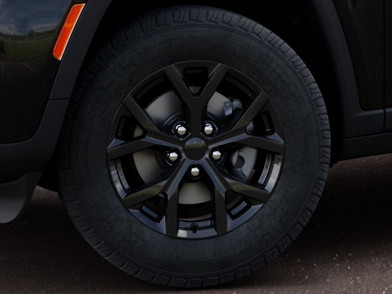 2026 Jeep Grand Cherokee Laredo