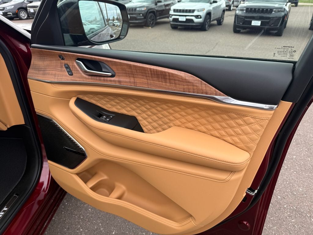 2026 Jeep Grand Cherokee L Summit