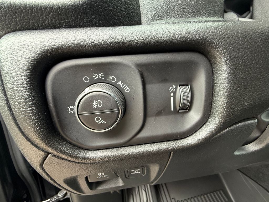 2026 RAM 1500 Warlock