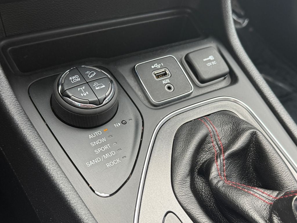 2020 Jeep Cherokee Trailhawk