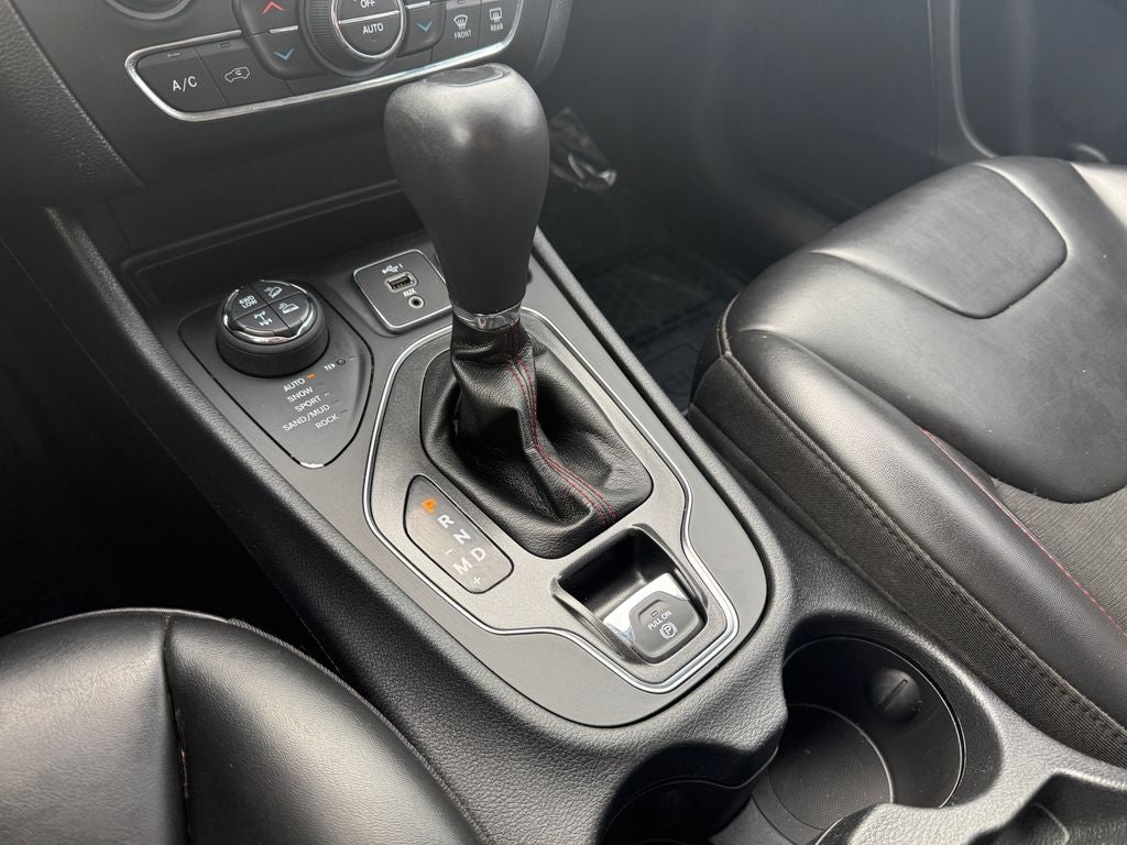 2020 Jeep Cherokee Trailhawk