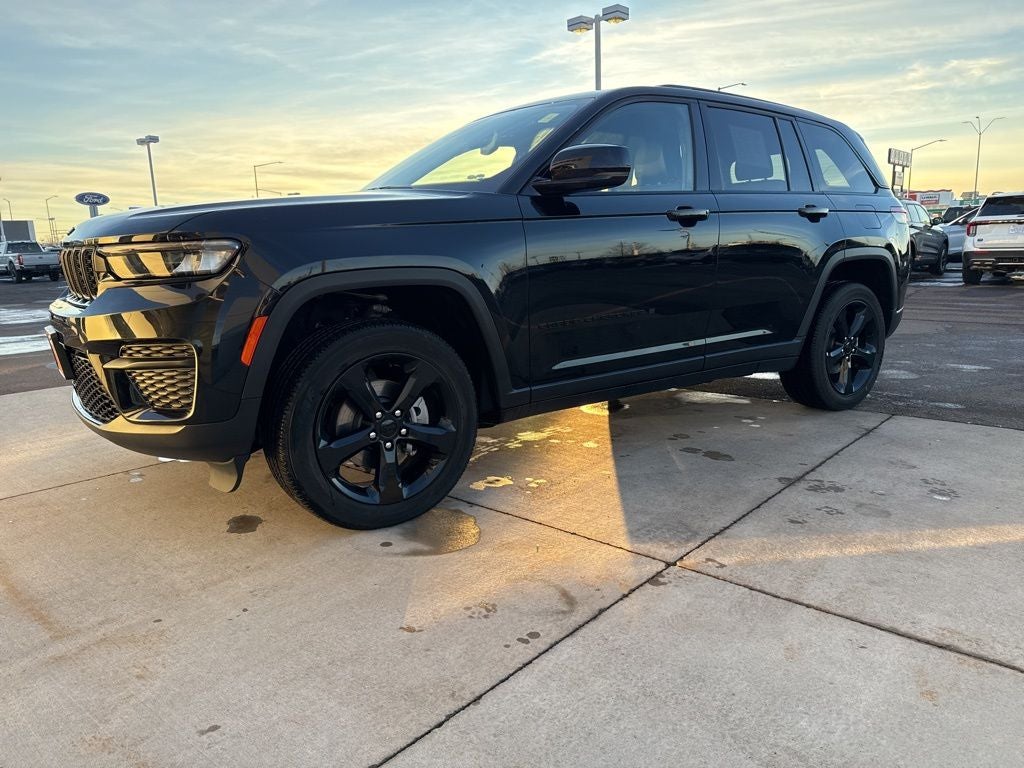 2023 Jeep Grand Cherokee Altitude