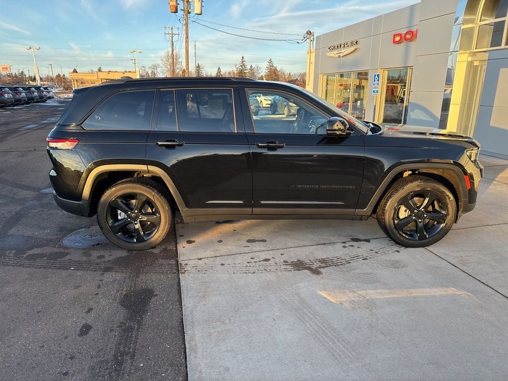 2023 Jeep Grand Cherokee Altitude