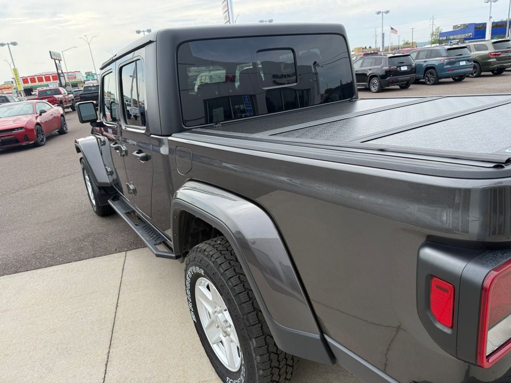 2022 Jeep Gladiator Sport