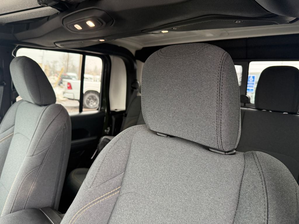 2024 Jeep Gladiator Sport