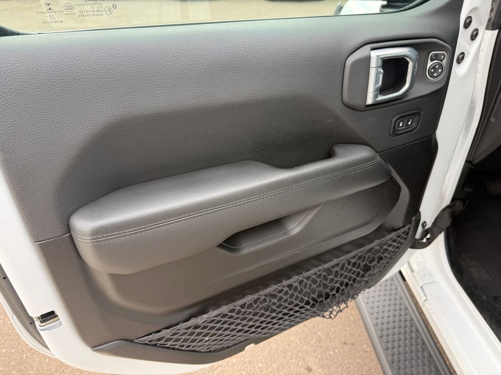 2023 Jeep Wrangler Altitude