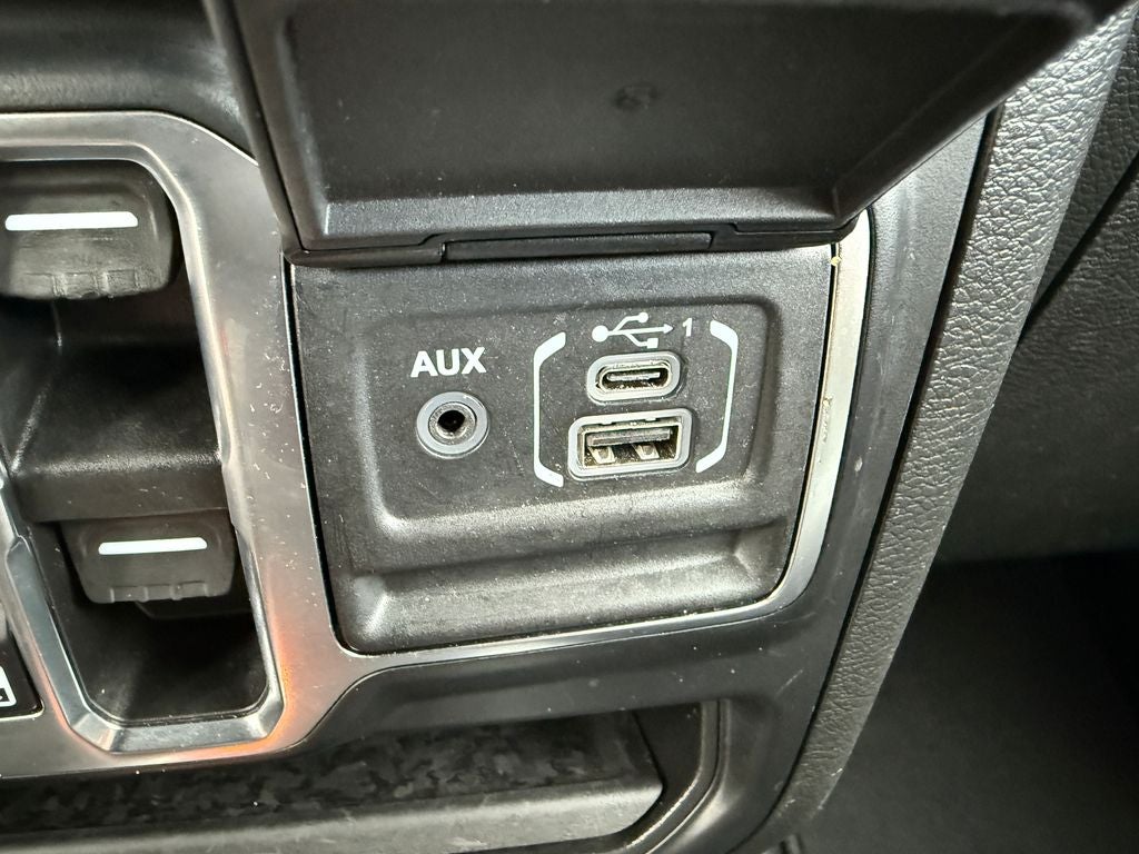 2023 Jeep Wrangler Altitude