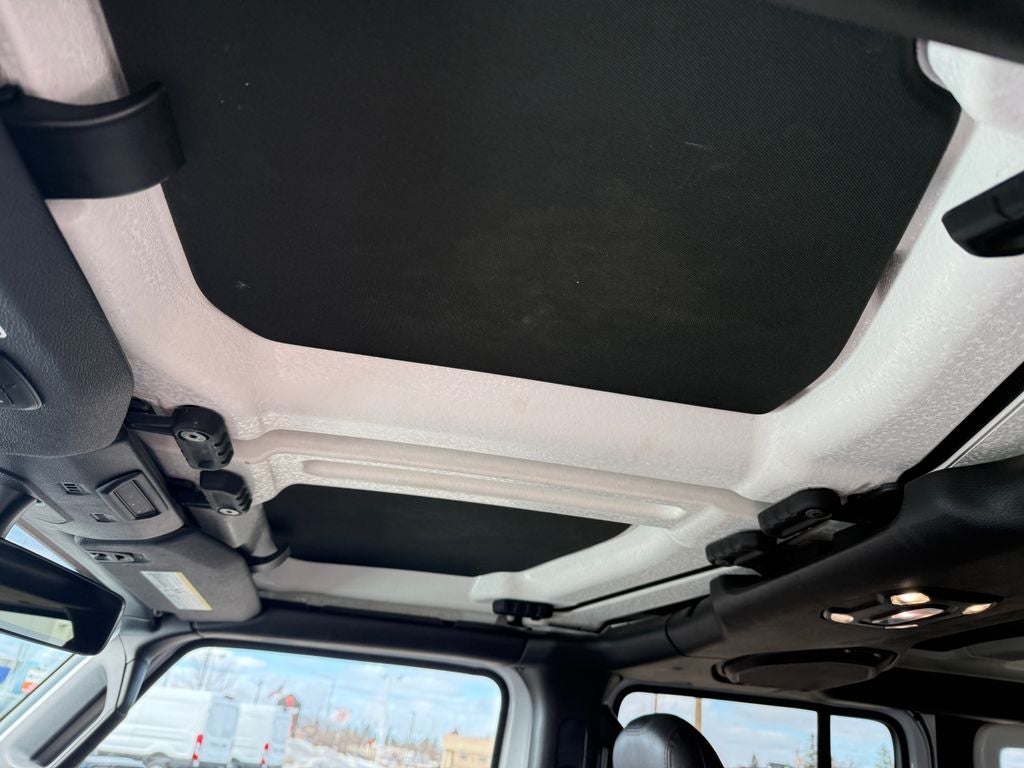 2023 Jeep Wrangler Altitude