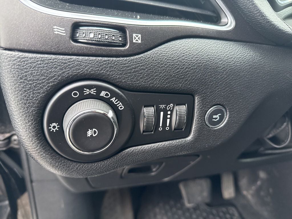 2020 Jeep Cherokee Trailhawk