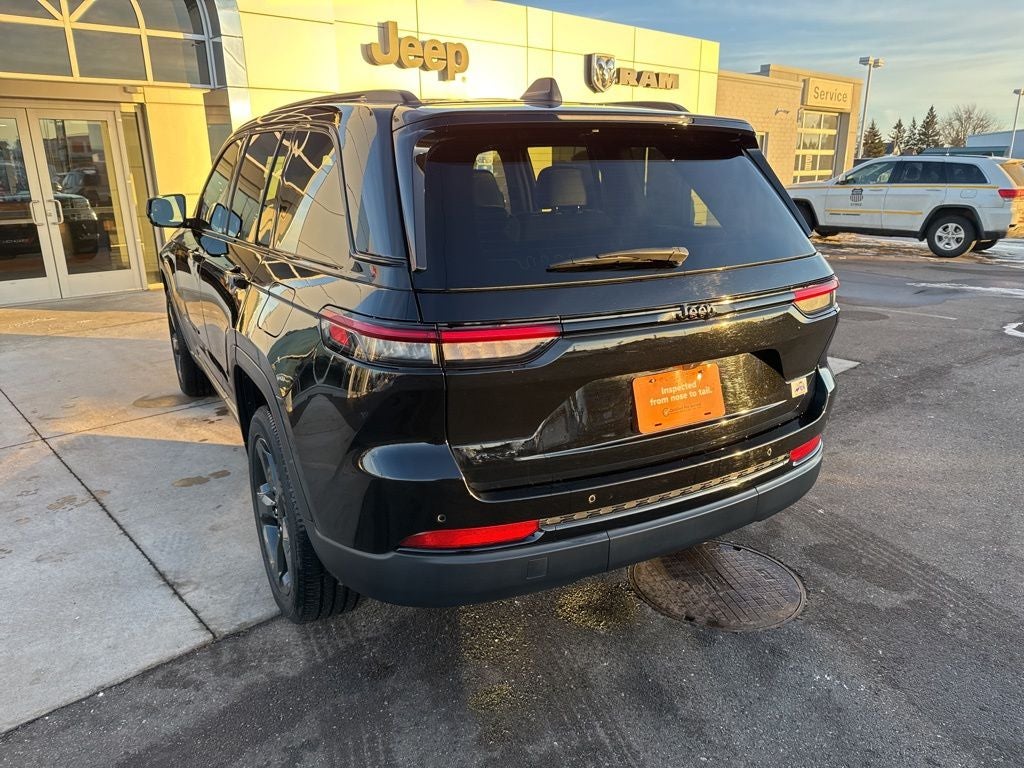 2023 Jeep Grand Cherokee Altitude