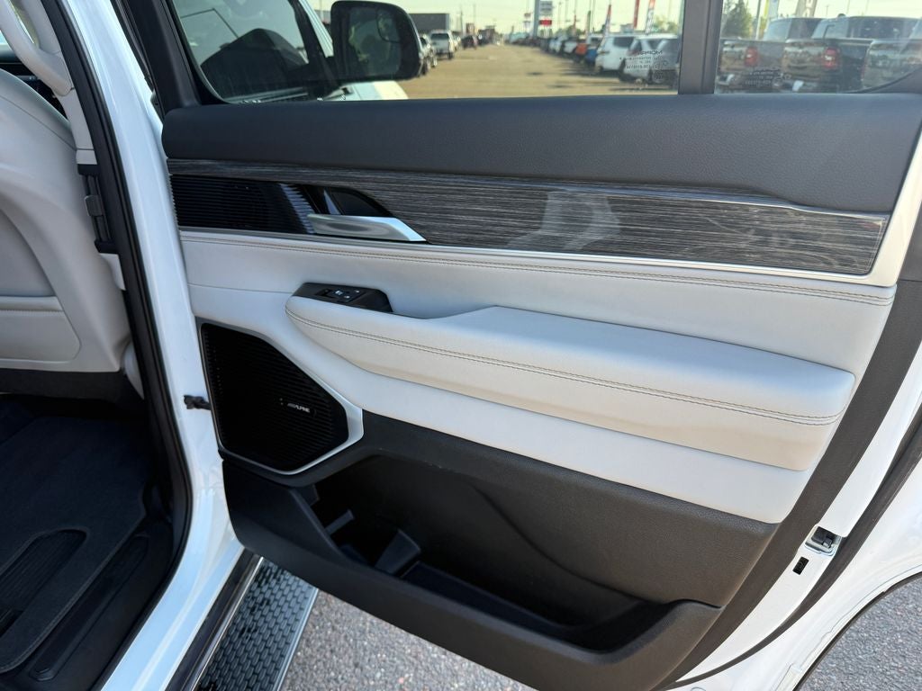 2022 Jeep Wagoneer Series III