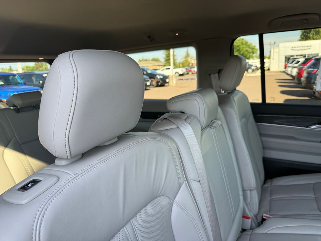 2022 Jeep Wagoneer Series III