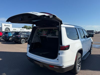 2022 Jeep Wagoneer Series III