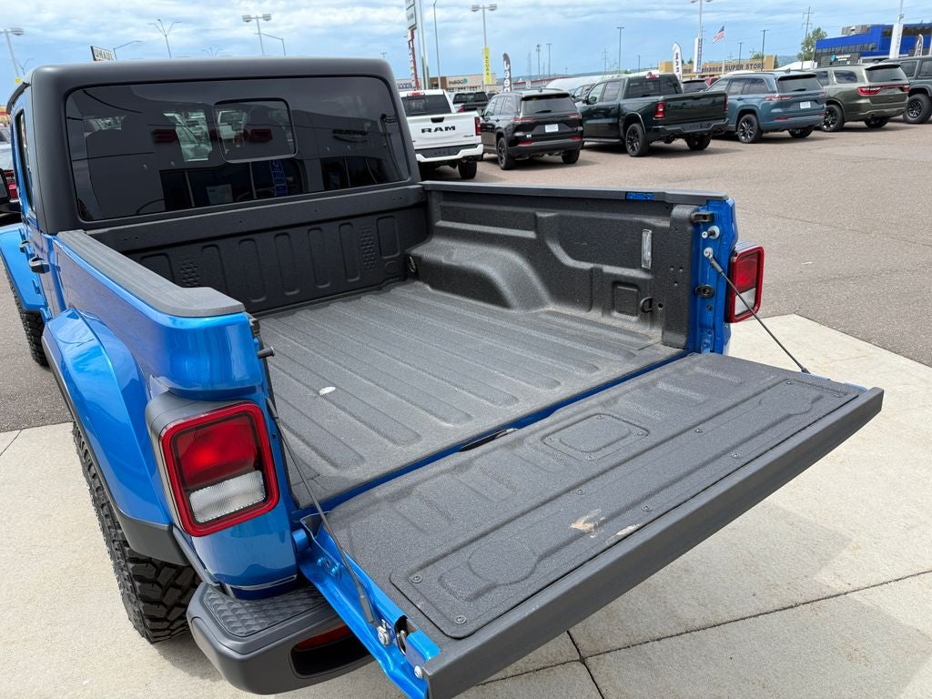 2023 Jeep Gladiator Willys