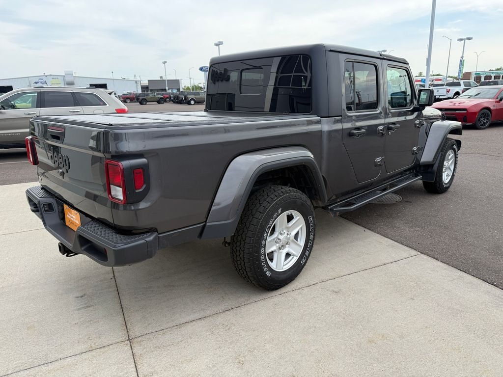 2022 Jeep Gladiator Sport