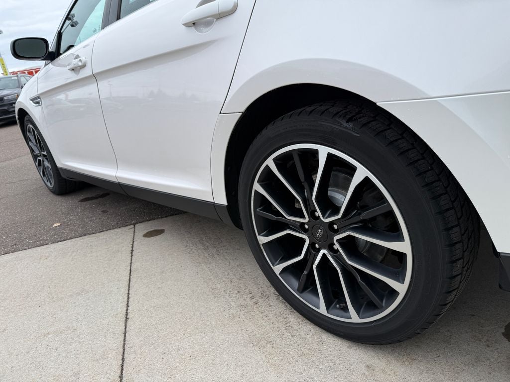 2019 Ford Taurus Limited