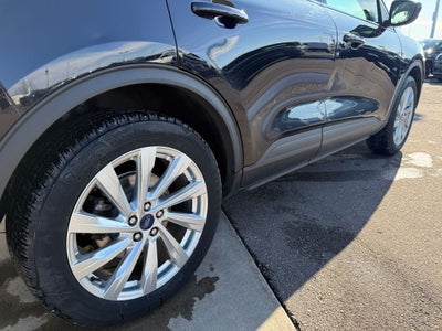 2022 Ford Escape Titanium