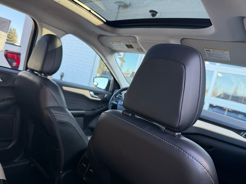 2022 Ford Escape Titanium