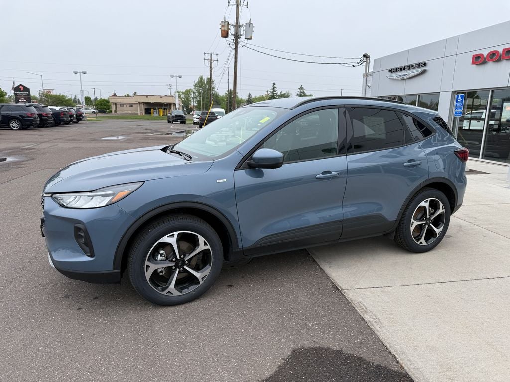2025 Ford Escape Hybrid ST-Line Select