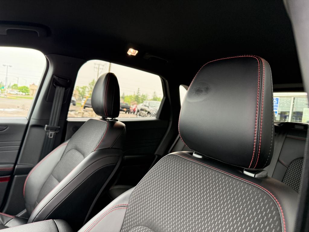 2025 Ford Escape Hybrid ST-Line Select