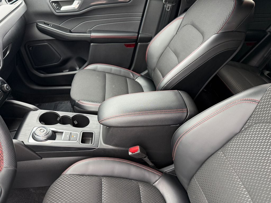 2025 Ford Escape Hybrid ST-Line Select