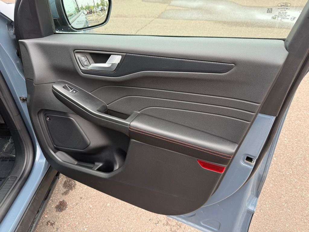 2025 Ford Escape Hybrid ST-Line Select