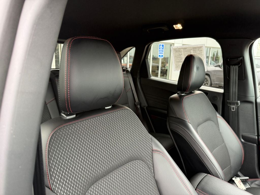 2025 Ford Escape Hybrid ST-Line Select