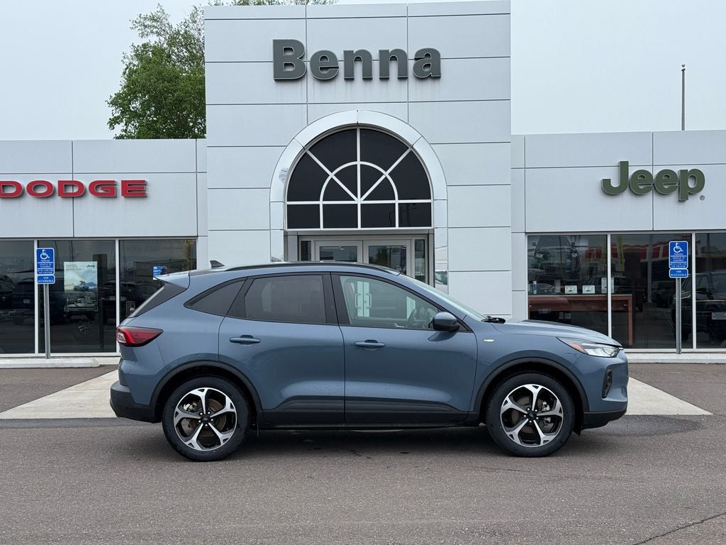 2025 Ford Escape Hybrid ST-Line Select