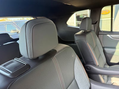 2025 GMC Acadia AT4