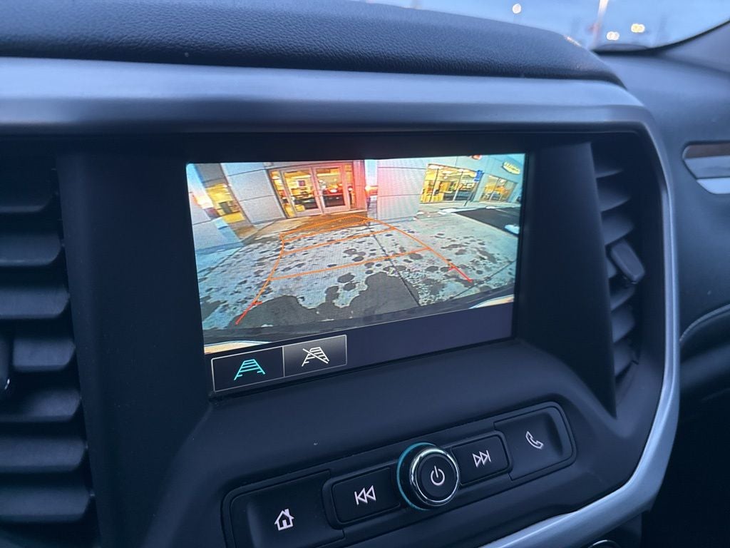 2018 GMC Acadia SLE-2