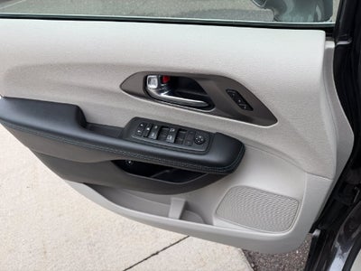 2021 Chrysler Pacifica Hybrid Touring L