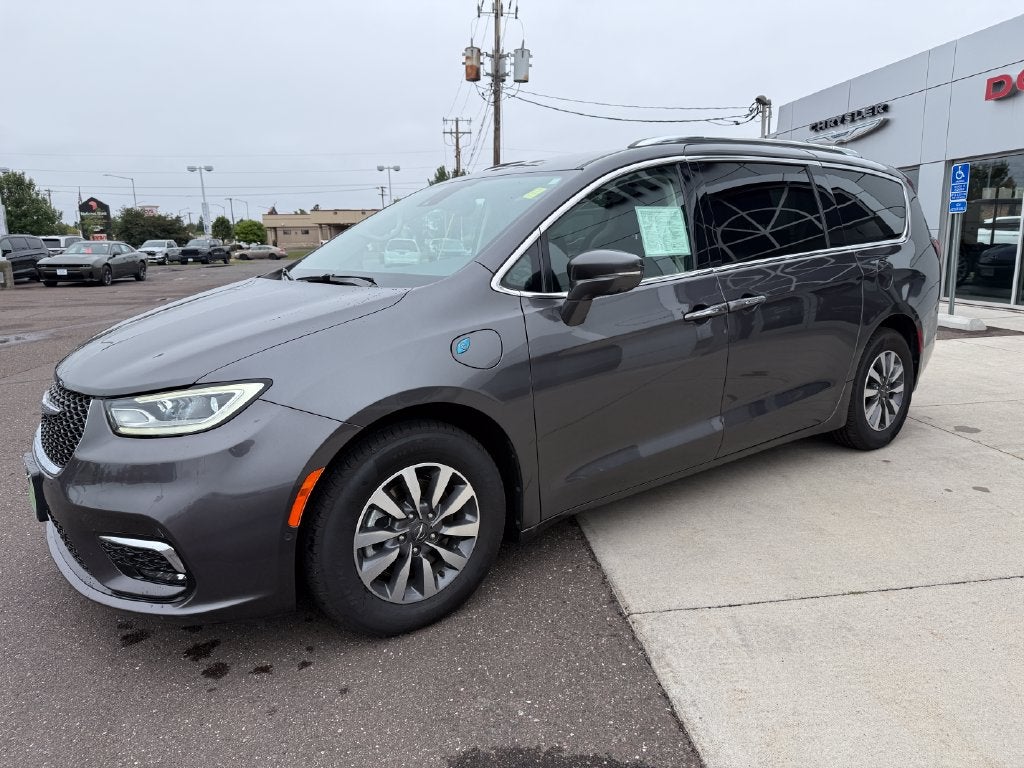 2021 Chrysler Pacifica Hybrid Touring L