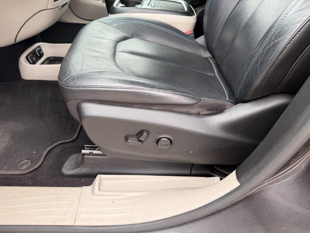 2021 Chrysler Pacifica Hybrid Touring L