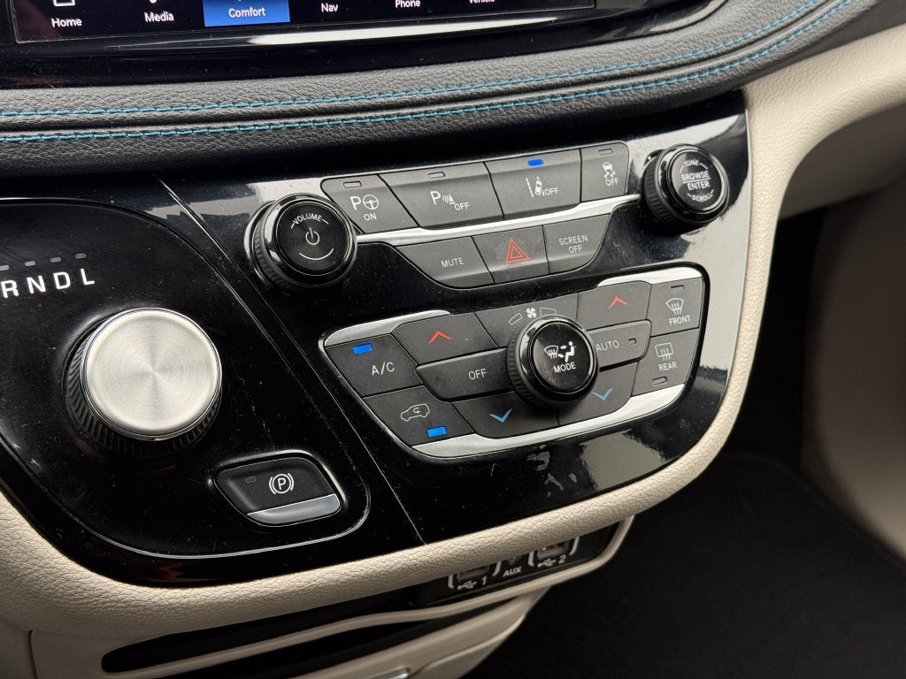 2021 Chrysler Pacifica Hybrid Touring L