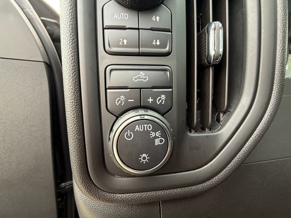 2025 Chevrolet Silverado 1500 Custom Trail Boss