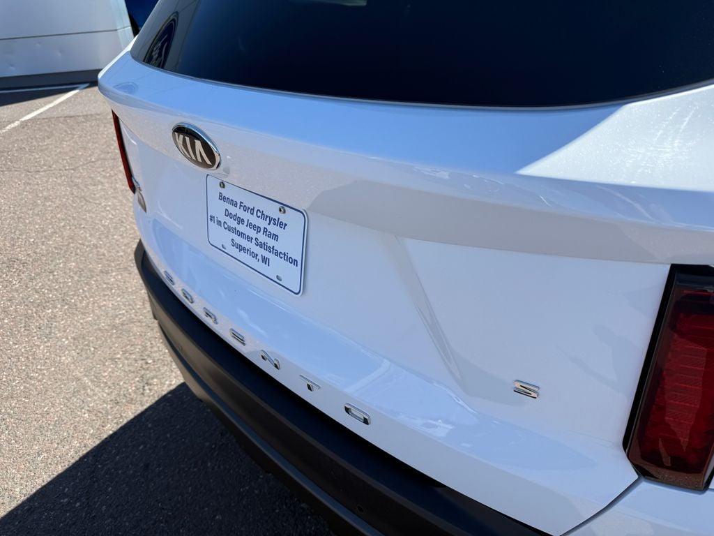 2021 Kia Sorento S