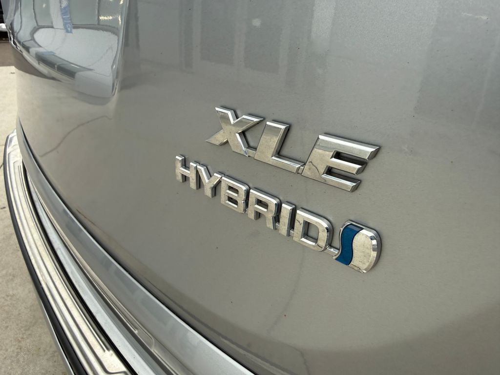 2018 Toyota RAV4 Hybrid XLE