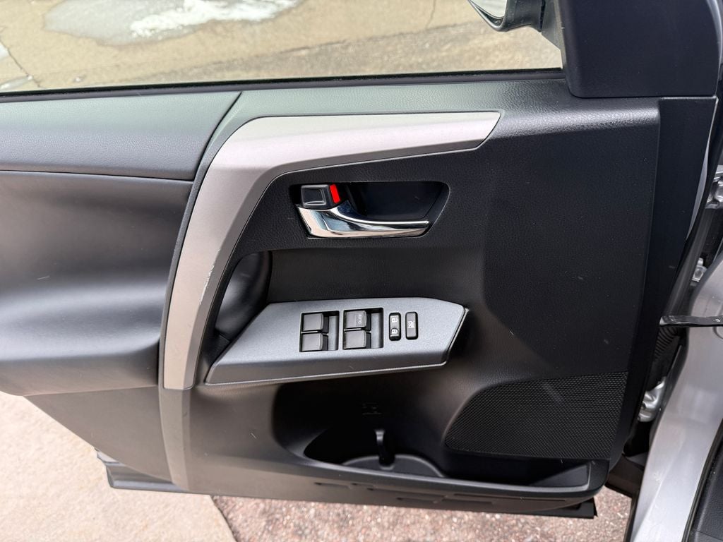 2018 Toyota RAV4 Hybrid XLE