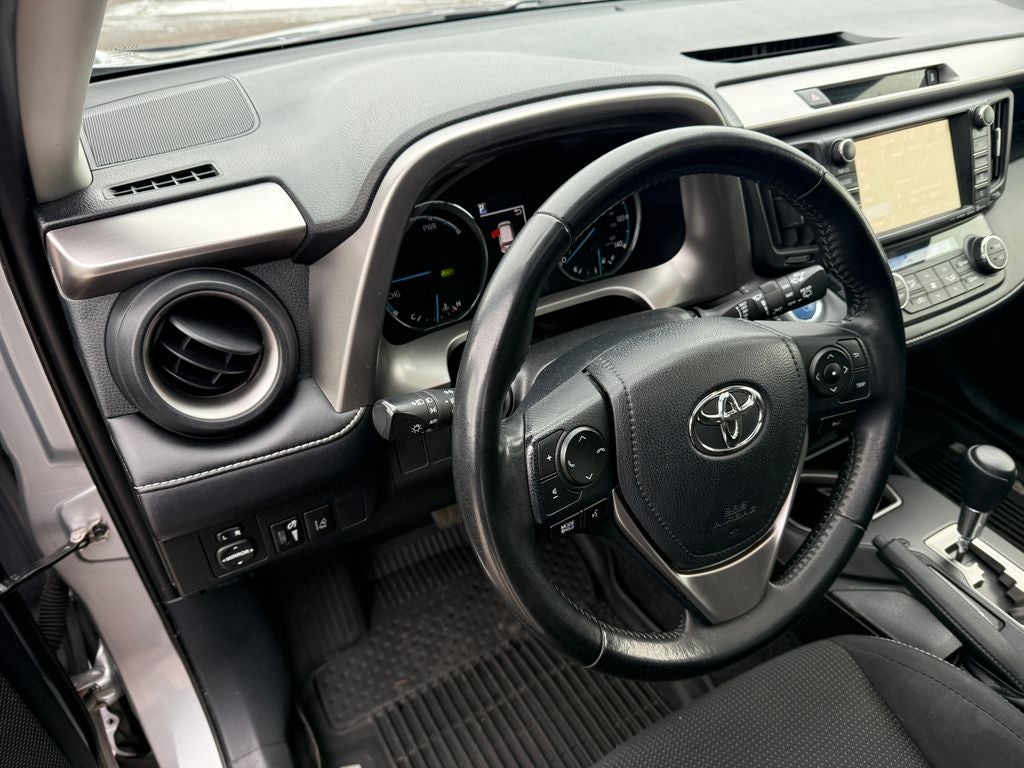2018 Toyota RAV4 Hybrid XLE