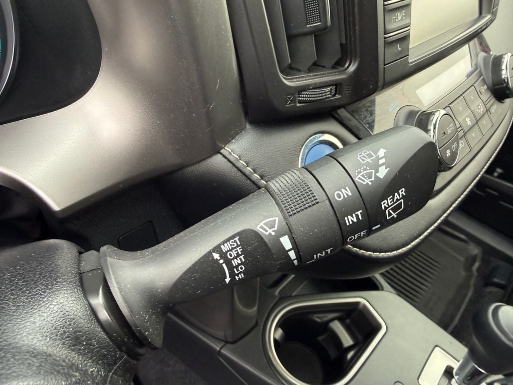 2018 Toyota RAV4 Hybrid XLE