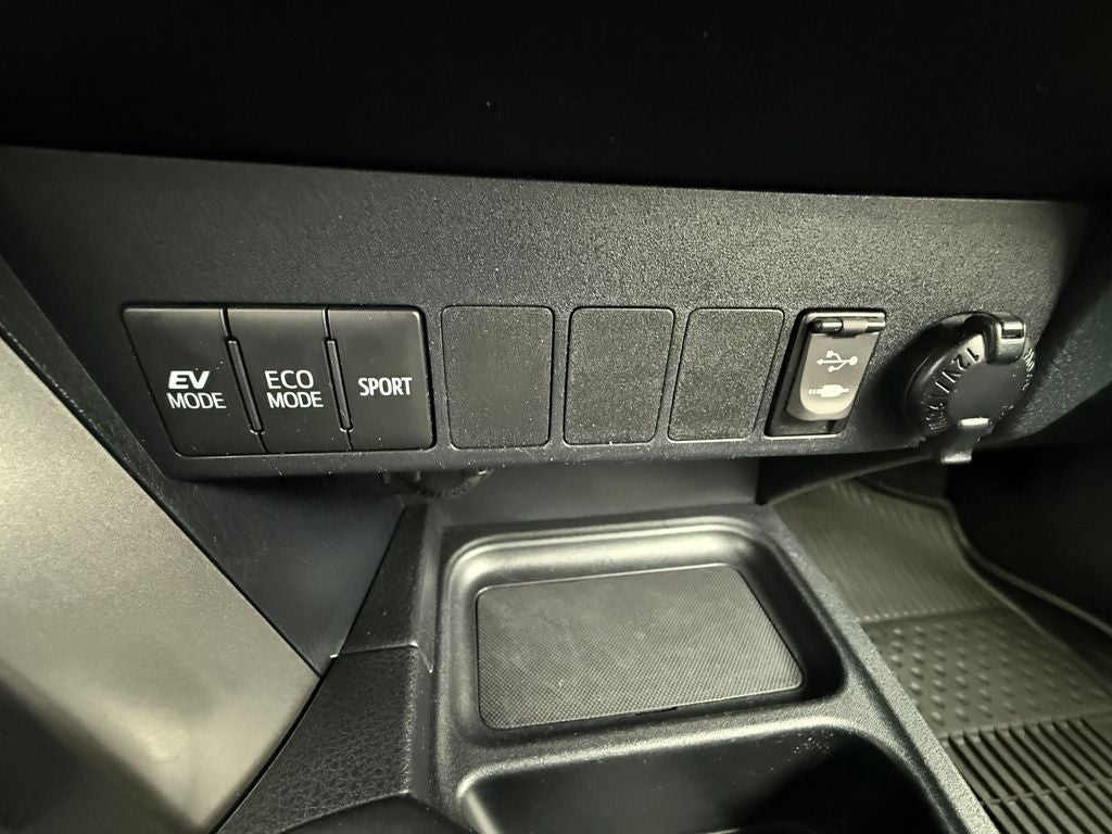 2018 Toyota RAV4 Hybrid XLE