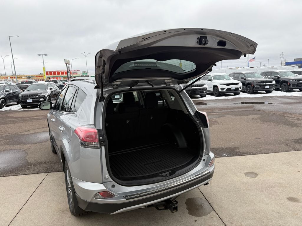 2018 Toyota RAV4 Hybrid XLE