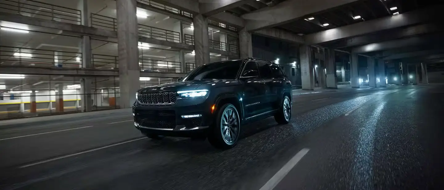 2025 Jeep Grand Cherokee L Exterior Details and Style