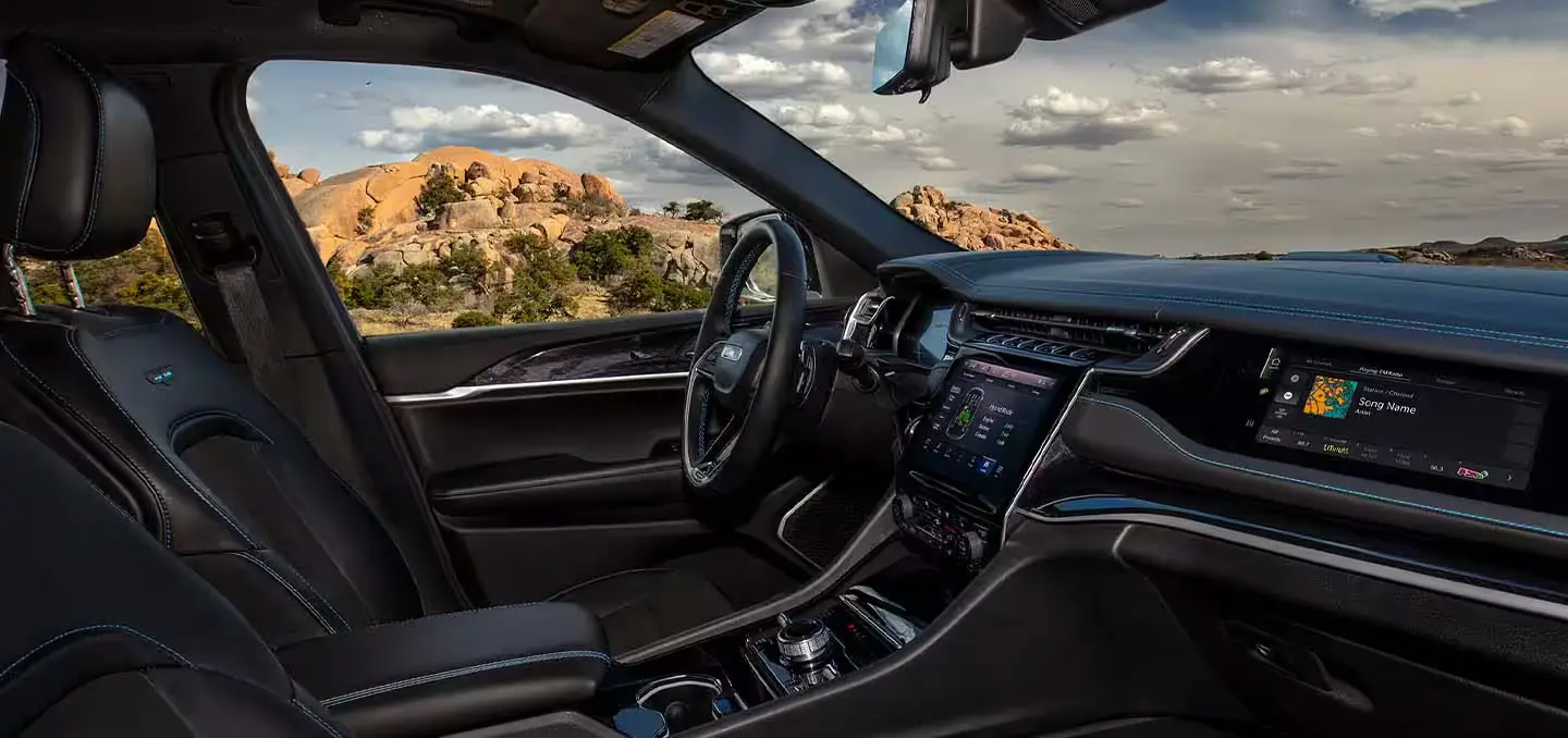 Driver Safety Assistance in the 2025 Jeep Grand Cherokee 4xe